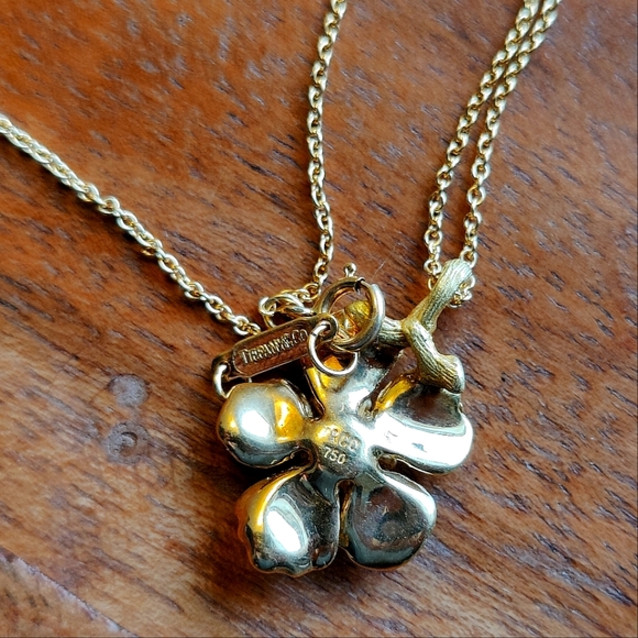 Rare Tiffany & Co Dogwood Wild Rose Necklace 18k 16" - Picture 5 of 5